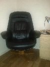 Selling a leather chair offer Other Furniture