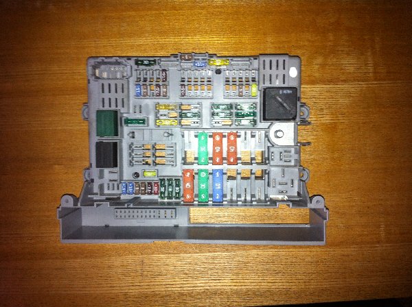 Bmw 320d Fuse Box 2006 - Wiring Diagram Schema