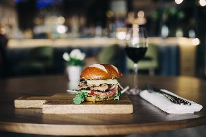 Banque & Bohem Picture