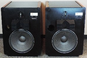 JBL L300 Studio Monitor Speakers Picture