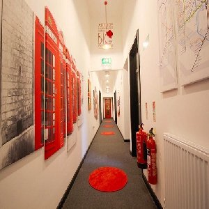 Serviced office for rent in UK Picture