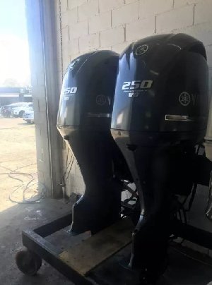 Pair of 250hp Yamaha outboards Picture