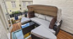 Cracked Glass Worktops London Picture