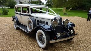 Drive to Your Wedding with Class-Premier Carriage offer Vehicle Hire